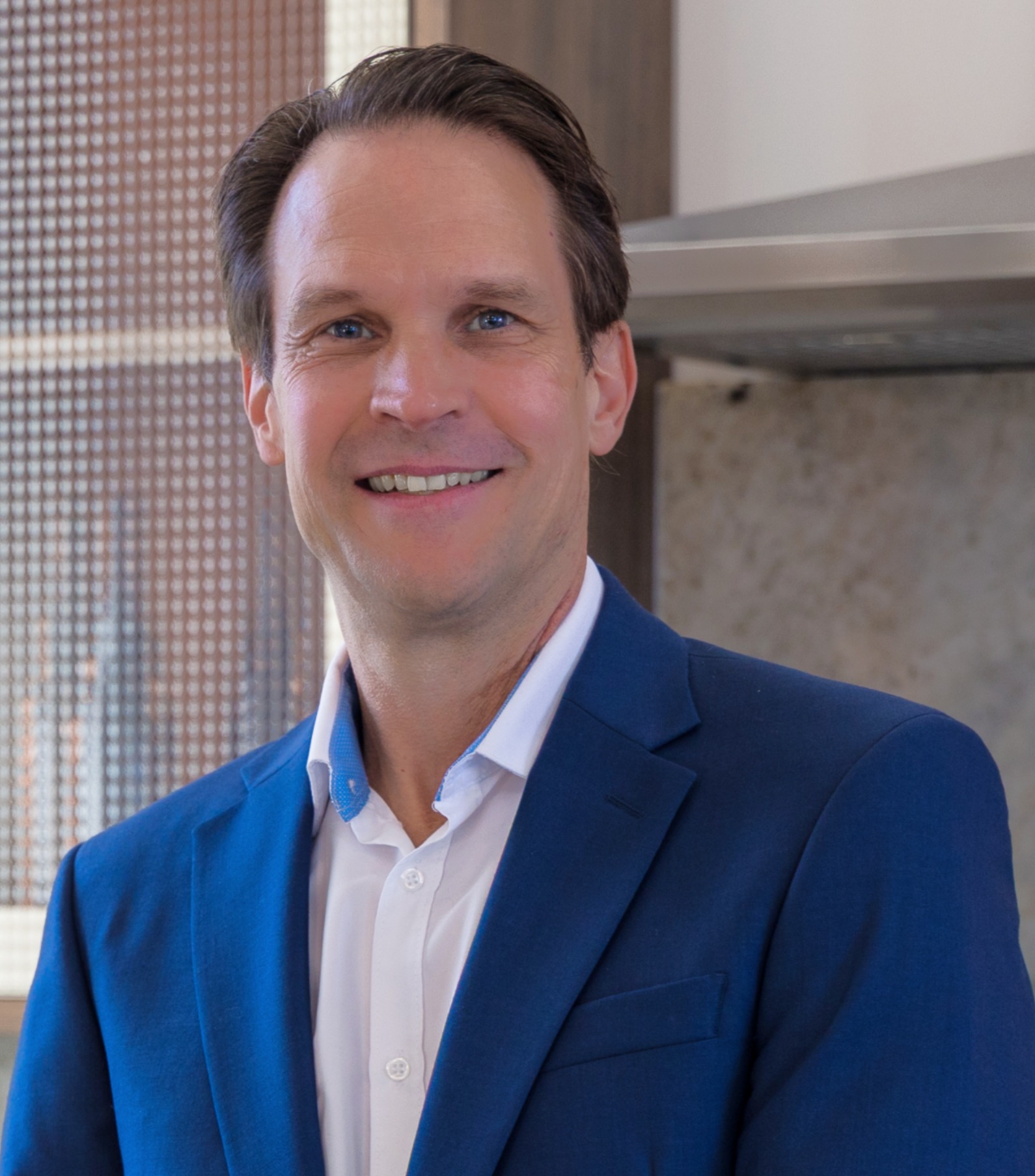 Dustin Anderson, Senior Broker Associate